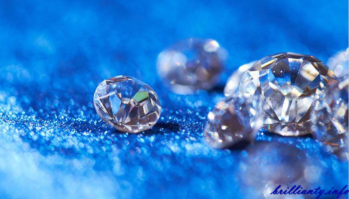 В августе цены на алмазы изменились разнонаправлено