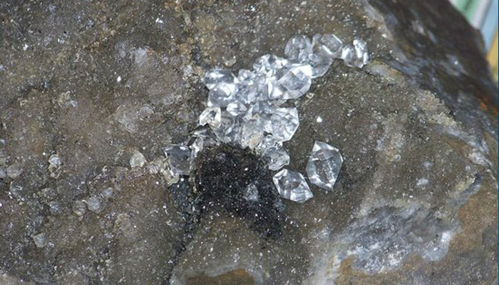 Индия впервые продала алмазное месторождение