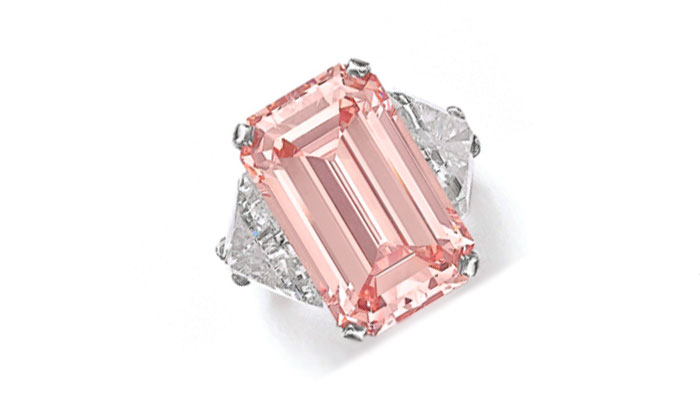 Перстень с розовым бриллиантом