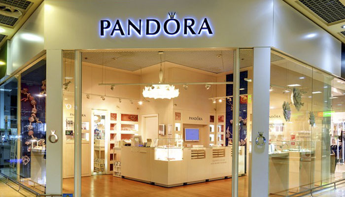 Повышение продаж Pandora за счет роста фирменной торговой сети