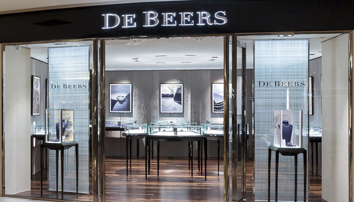 De Beers выкупила долю в розничной сети DBDJ