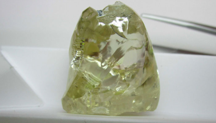 Большой желтый алмаз найден в Лесото