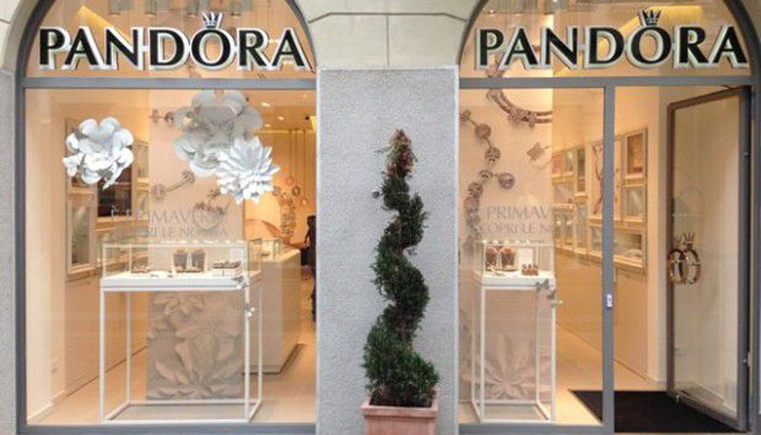 Pandora покупает розничную сеть в Испании, Гибралтаре и Андорре