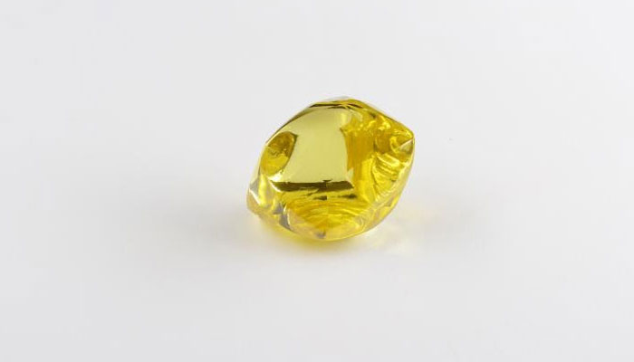 Желтый алмаз 34,17 карата