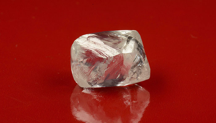 АЛРОСА в октябре продала алмазов на 326,7 млн