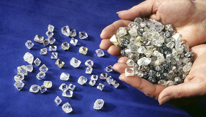 АЛРОСА за 2017 год продала алмазов на 4,17 млрд
