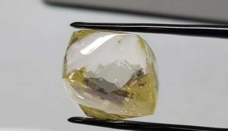 Lucapa добыла 43 каратный желтый алмаз