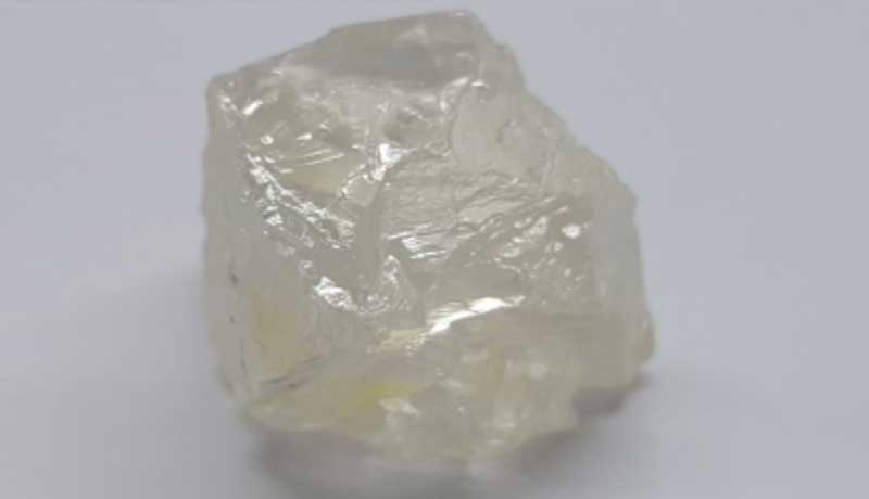 114 каратный алмаз из рудника Lulo