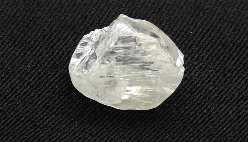 АЛРОСА в июне продала алмазов на 383,7 млн