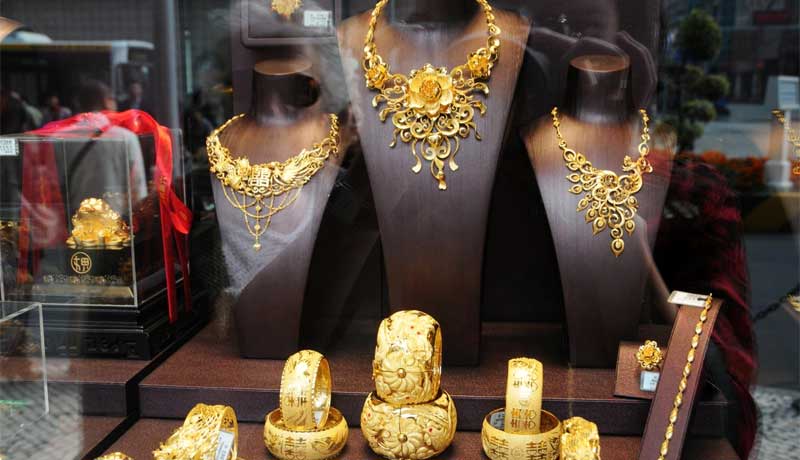 Индия стала причиной спада мирового спроса на золотые ювелирные изделия