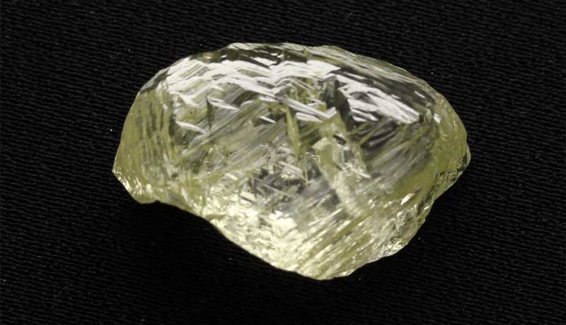 АЛРОСА продала крупных алмазов на 10,7 млн