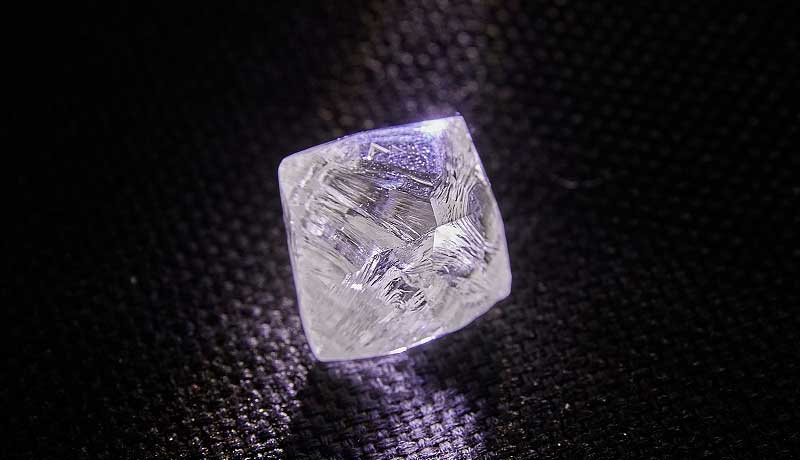 99 каратный алмаз