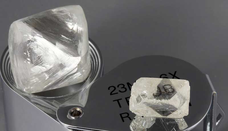 АЛРОСА на аукционе в Израиле продала алмазов на 9,6 млн
