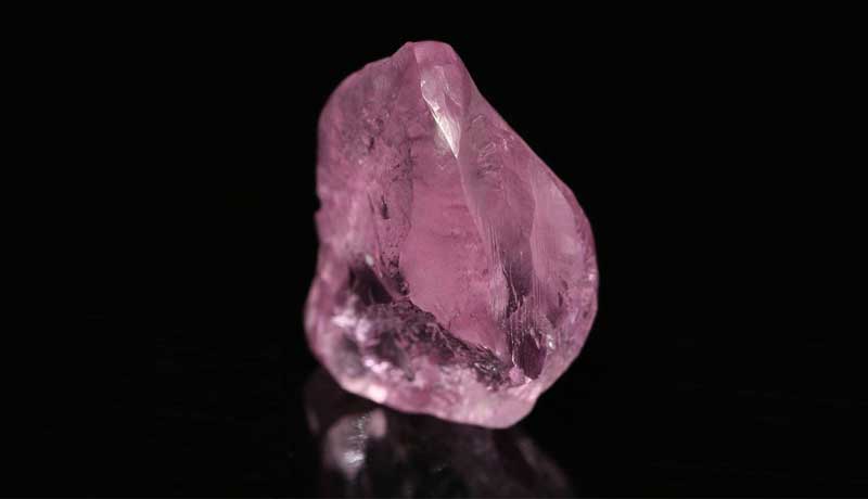 13 каратный розовый алмаз