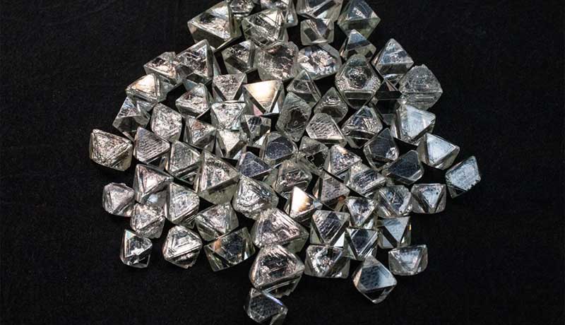 АЛРОСА в августе продала алмазов на 180 млн