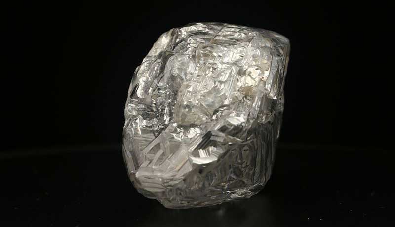 АЛРОСА в Нью-Йорке продала крупных алмазов на $11 млн