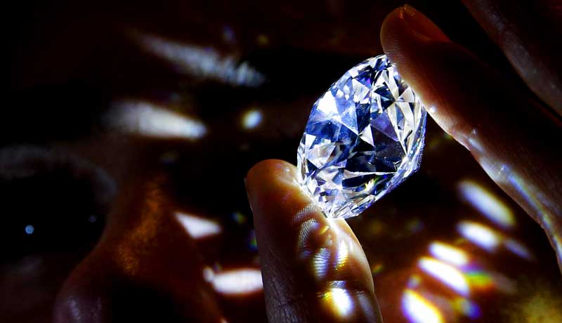 Апрельские цены на бриллианты отражают неопределенность на рынке