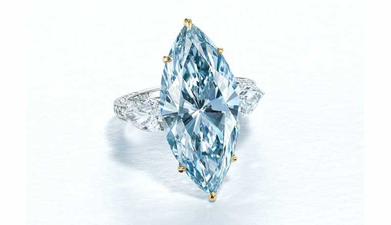 Кольцо с 12 каратным голубым бриллиантом