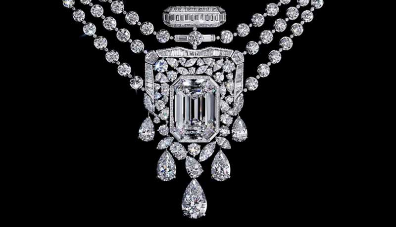 Chanel создал бриллиантовое ожерелье в честь юбилея Chanel № 5