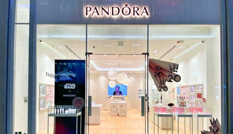 Pandora открывает магазины по мере смягчения карантина