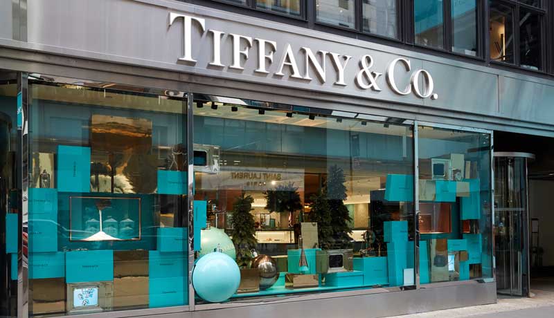 Продажи ювелирных изделий LVMH растут благодаря Tiffany